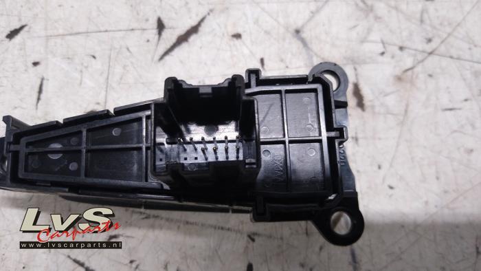 PDC switch from a Ford Focus 3 Wagon 2.0 TDCi 16V 150 2017