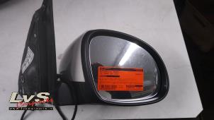 Used Wing mirror, right Volkswagen Tiguan (5N1/2) 1.4 TSI 16V Price € 95,00 Margin scheme offered by LvS Carparts