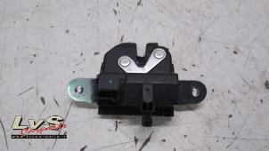 Used Tailgate lock mechanism Opel Corsa E 1.4 16V Price € 19,00 Margin scheme offered by LvS Carparts