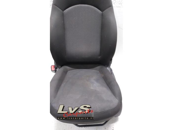 Seat, left from a Opel Corsa E 1.4 16V 2016