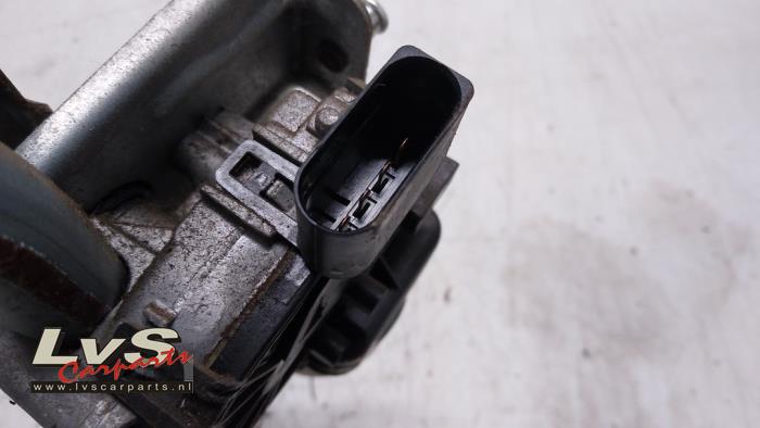 Wiper motor + mechanism from a Alfa Romeo Giulietta (940) 1.6 JTDm 16V 2012