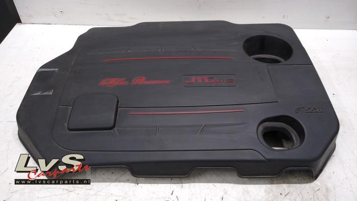 Used Engine cover Alfa Romeo Giulietta (940) 1.6 JTDm 16V Price € 50,00 Margin scheme offered by LvS Carparts