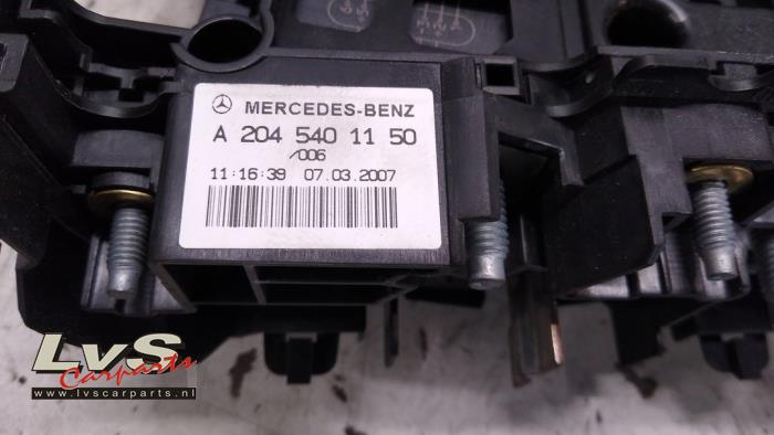 Skrzynka bezpieczników z Mercedes-Benz C (W204) 2.2 C-220 CDI 16V 2007