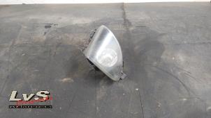 Used Fog light, front right BMW 5 serie Touring (F11) 520d 16V Price € 20,00 Margin scheme offered by LvS Carparts