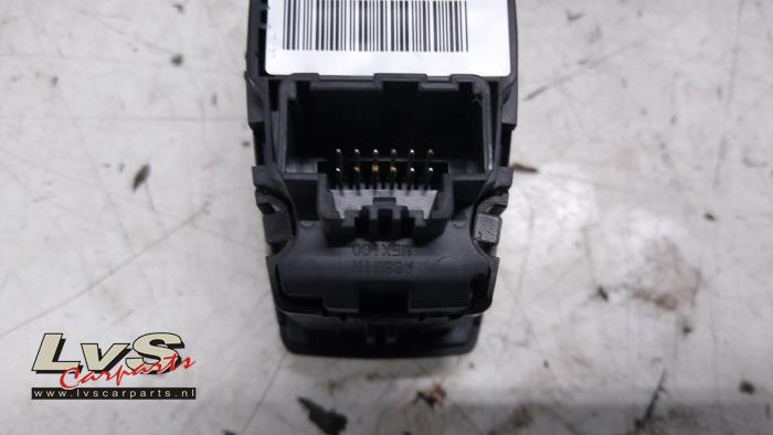 Licht Schalter van een Ford Mondeo V Wagon 2.0 TDCi 180 16V 2015