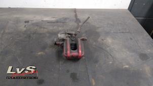 Used Rear brake calliper, left BMW 5 serie Touring (F11) 520d 16V Price € 84,70 Inclusive VAT offered by LvS Carparts