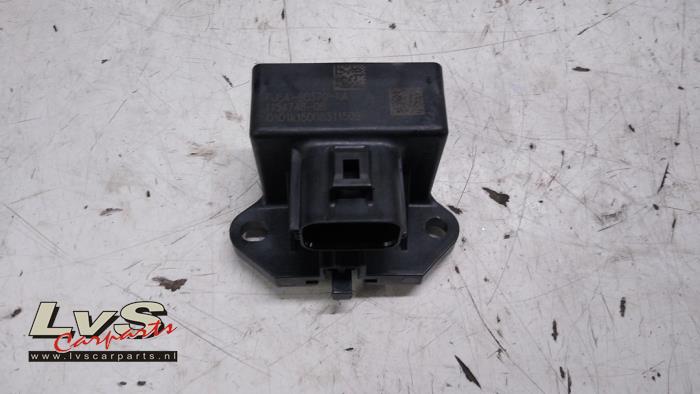 Usagé Module pompe carburant Ford Mondeo V Wagon 2.0 TDCi 180 16V Prix € 30,00 Règlement à la marge proposé par LvS Carparts