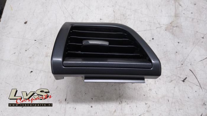 Dashboard vent from a Ford Mondeo V Wagon 2.0 TDCi 180 16V 2015