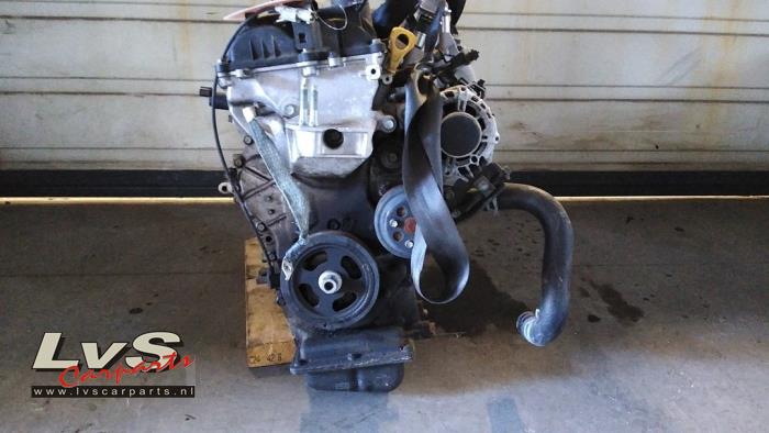 Motor van een Kia Picanto (TA) 1.0 12V LPG 2014
