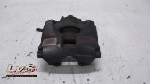 Used Front brake calliper, right Ford Mondeo V Wagon 2.0 TDCi 180 16V Price € 40,00 Margin scheme offered by LvS Carparts