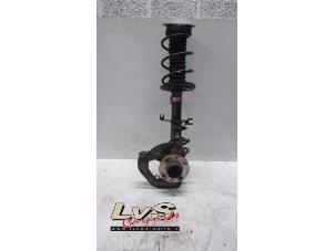 Used Front shock absorber rod, left Renault Twingo III (AH) 0.9 Energy TCE 90 12V Price € 75,00 Margin scheme offered by LvS Carparts