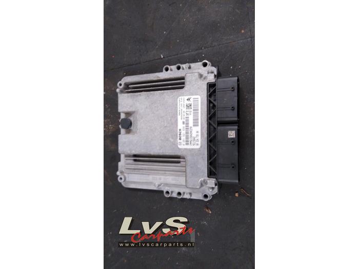 Used Engine management computer DS Automobiles DS 7 Crossback 1.6 16V PureTech 225 Price € 325,00 Margin scheme offered by LvS Carparts
