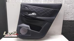 Używane Tapicerka drzwi prawych tylnych wersja 4-drzwiowa DS Automobiles DS 7 Crossback 1.6 16V PureTech 225 Cena € 75,00 Procedura marży oferowane przez LvS Carparts