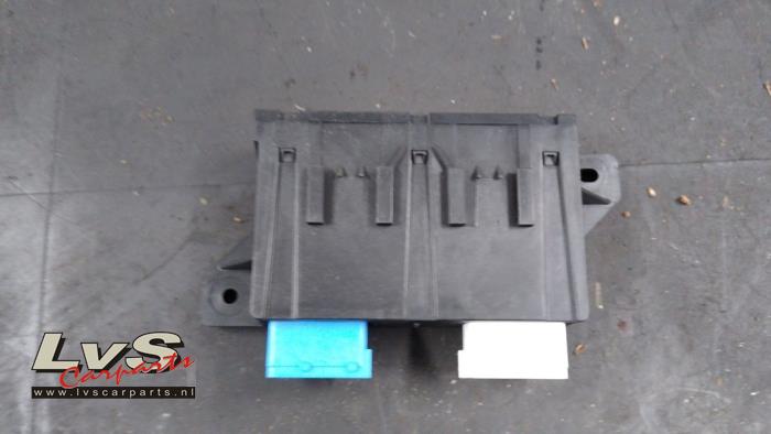 Used Body control computer DS Automobiles DS 7 Crossback 1.6 16V PureTech 225 Price € 50,00 Margin scheme offered by LvS Carparts