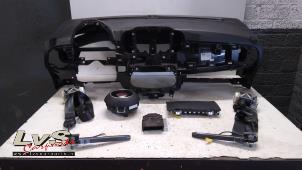 Używane Airbag set + dashboard Fiat 500 (312) 1.0 Hybrid Cena € 1.199,00 Procedura marży oferowane przez LvS Carparts