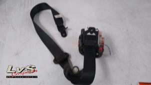 Used Front seatbelt, right Nissan Qashqai (J11) 1.2 DIG-T 16V Price € 100,00 Margin scheme offered by LvS Carparts