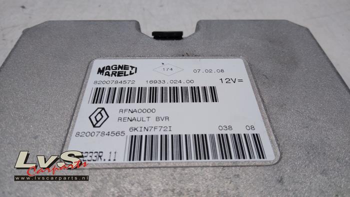Ordenador de caja automática de un Renault Twingo II (CN) 1.2 16V 2008