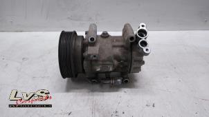 Used Air conditioning pump Renault Twingo II (CN) 1.2 16V Price € 20,00 Margin scheme offered by LvS Carparts
