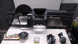Usagé Airbag set + dashboard Volkswagen Scirocco (137/13AD) 1.4 TSI 122 16V Prix € 1.143,45 Prix TTC proposé par LvS Carparts