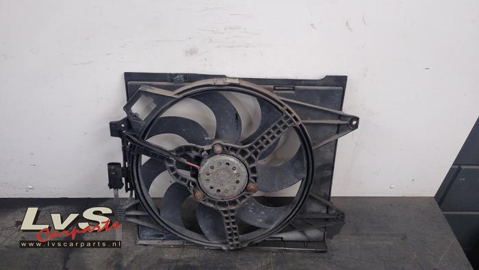 Cooling fans from a Ford Ka II 1.3 TDCi 16V 2010