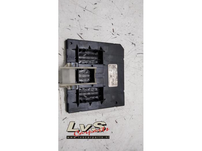 Used Body control computer Volkswagen Golf VIII (CD1) 2.0 TDI BlueMotion 16V Price € 100,00 Margin scheme offered by LvS Carparts