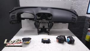 Usagé Kit airbag + tableau de bord Opel Insignia Sports Tourer 2.0 CDTI 16V 130 ecoFLEX Prix € 400,00 Règlement à la marge proposé par LvS Carparts