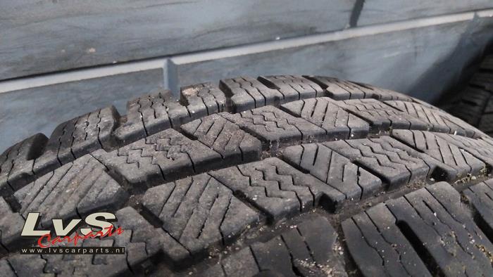 Set of wheels + tyres from a Renault Trafic (1FL/2FL/3FL/4FL) 1.6 dCi 95 2018