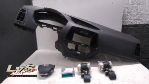 Usagé Airbag set + dashboard Hyundai i20 1.2i 16V Prix € 450,00 Règlement à la marge proposé par LvS Carparts