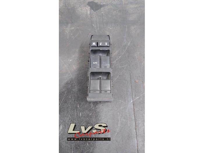 Usados Interruptor de ventanilla eléctrica Jeep Compass I (MK49) 2.4 16V 4x4 Precio € 60,00 Norma de margen ofrecido por LvS Carparts