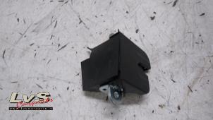 Used Tailgate lock mechanism Volkswagen Scirocco (137/13AD) 1.4 TSI 122 16V Price € 25,00 Margin scheme offered by LvS Carparts