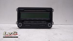 Used Radio CD player Volkswagen Tiguan (5N1/2) 1.4 TSI 16V Price € 45,00 Margin scheme offered by LvS Carparts
