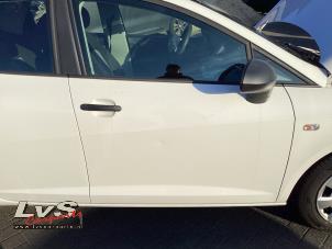 Używane Drzwi prawe przednie wersja 4-drzwiowa Seat Ibiza IV (6J5) 1.0 12V Cena € 150,00 Procedura marży oferowane przez LvS Carparts