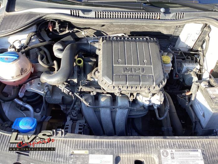 Motor de un Seat Ibiza IV (6J5) 1.0 12V 2016