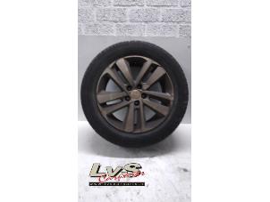 Used Wheel + tyre Peugeot Expert (VA/VB/VE/VF/VY) 2.0 Blue HDi 120 16V Price € 125,00 Margin scheme offered by LvS Carparts