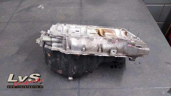 Usagé Couvercle carter Audi A4 Avant (B8) 2.0 TFSI 16V Prix € 50,00 Règlement à la marge proposé par LvS Carparts