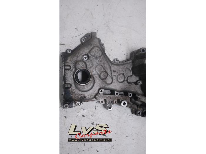 Timing cover from a Volkswagen Scirocco (137/13AD) 1.4 TSI 122 16V 2010