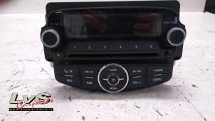 Used Radio CD player Opel Corsa E 1.2 16V Price € 150,00 Margin scheme offered by LvS Carparts