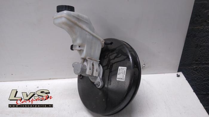 Usagé Servo frein Opel Corsa E 1.2 16V Prix € 55,00 Règlement à la marge proposé par LvS Carparts