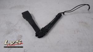 Used Seatbelt tensioner, right BMW 3 serie (F30) 318d 2.0 16V Price € 40,00 Margin scheme offered by LvS Carparts