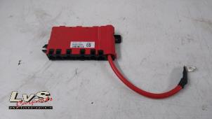 Used Fuse box BMW 3 serie (F30) 318d 2.0 16V Price € 20,00 Margin scheme offered by LvS Carparts