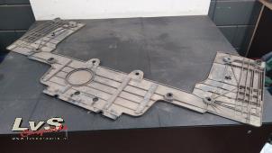 Used Bash plate Renault Zoé (AG) R135 Price € 65,00 Margin scheme offered by LvS Carparts
