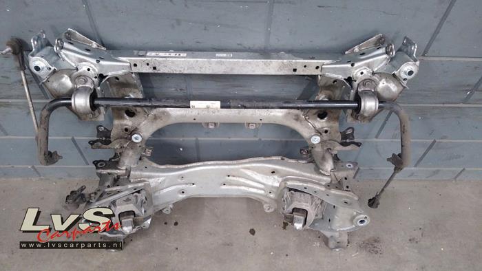 Subframe from a BMW 3 serie (G20) 320i xDrive 2.0 TwinPower Turbo 16V 2020