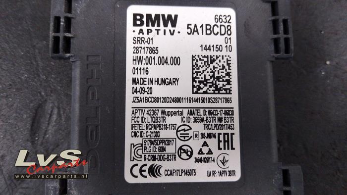 Capteur radar d'un BMW 3 serie (G20) 320i xDrive 2.0 TwinPower Turbo 16V 2020