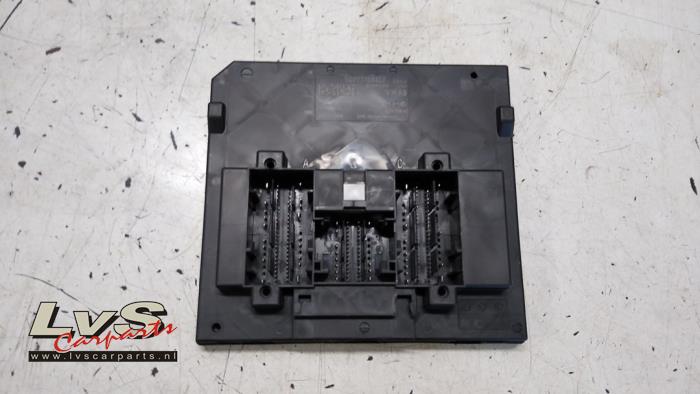 Used Body control computer Volkswagen Golf VII (AUA) 2.0 GTD 16V Price € 70,00 Margin scheme offered by LvS Carparts