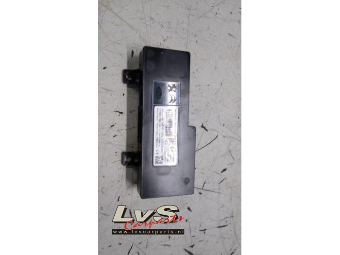 Używane Modul Bluetooth Peugeot Partner (EA//EF/EN/EU) 1.5 BlueHDi 100 Cena € 42,35 Z VAT oferowane przez LvS Carparts