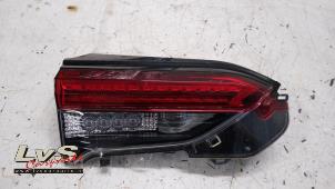 Usagé Feu arrière gauche Toyota RAV4 (A5) 2.5 Hybrid 16V Prix € 195,00 Règlement à la marge proposé par LvS Carparts