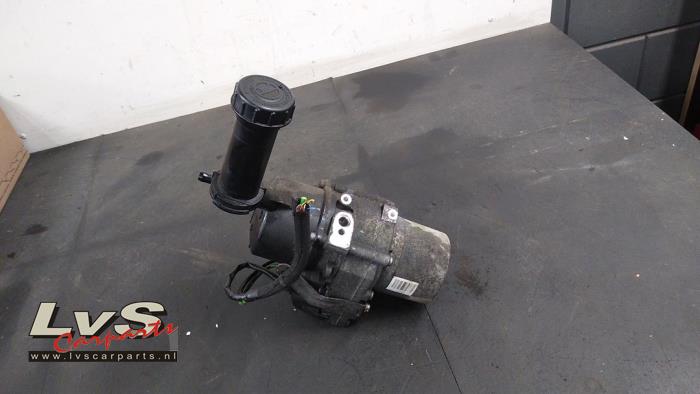 Usagé Pompe de direction Peugeot Partner (GC/GF/GG/GJ/GK) 1.6 BlueHDi 120 Prix € 302,50 Prix TTC proposé par LvS Carparts