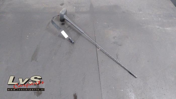 Radio antenna