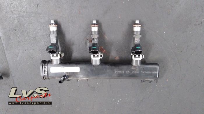 Usagé Système d'injection Ford Fiesta 7 1.1 Ti-VCT 12V 70 Prix € 90,00 Règlement à la marge proposé par LvS Carparts