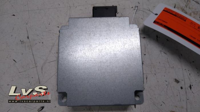 Używane Modul radiowy Fiat Panda (312) 0.9 TwinAir Turbo 85 Cena € 10,00 Procedura marży oferowane przez LvS Carparts